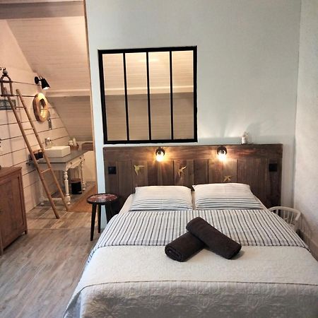 Chambre Telma 2 Pers Avec Piscine "Mon Lit Au Pre" Couples Ou Femmes Seulement Pontours Εξωτερικό φωτογραφία