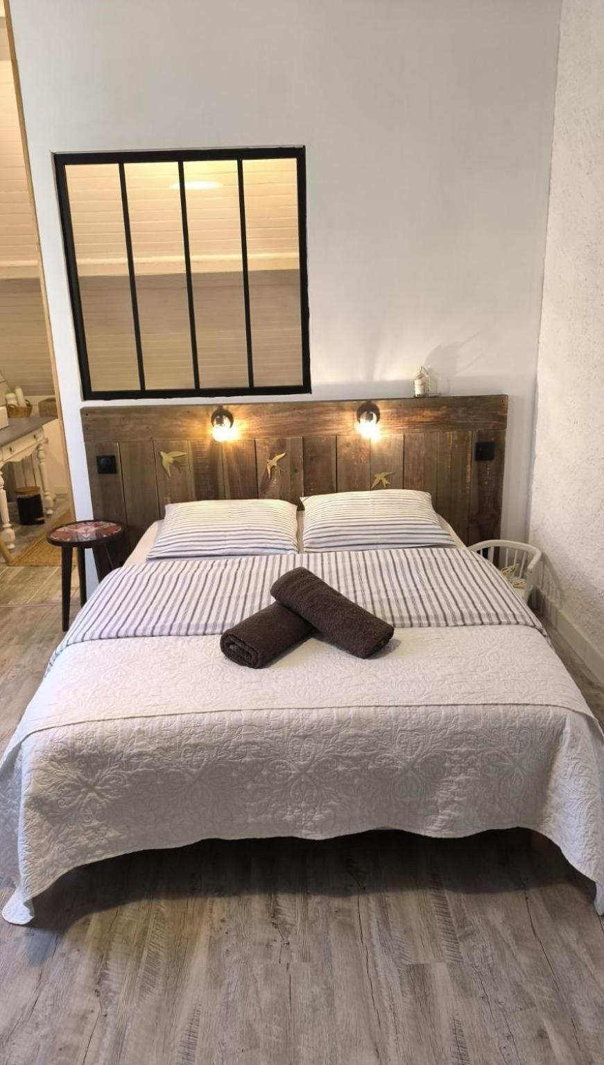 Chambre Telma 2 Pers Avec Piscine "Mon Lit Au Pre" Couples Ou Femmes Seulement Pontours Εξωτερικό φωτογραφία